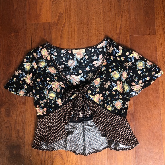 Crop Floral Tie Top - Picture 2 of 3